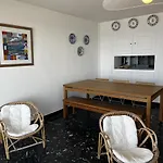 Spacieux Face Avec Balcon, Proche Du Centre Et Commerces - Fr-1-197-170 Lejlighed *