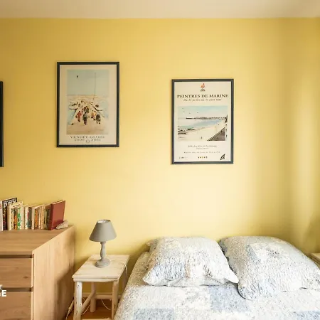 Spacieux Face Avec Balcon, Proche Du Centre Et Commerces - Fr-1-197-170 Apartment Les Sables-d'Olonne