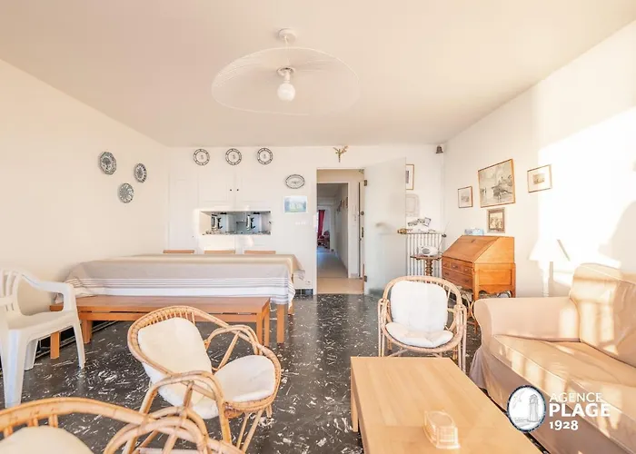 公寓 Spacieux Face Avec Balcon, Proche Du Centre Et Commerces - Fr-1-197-170