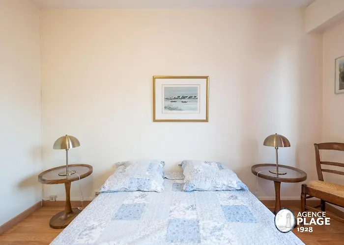 Spacieux Face Avec Balcon, Proche Du Centre Et Commerces - Fr-1-197-170 公寓