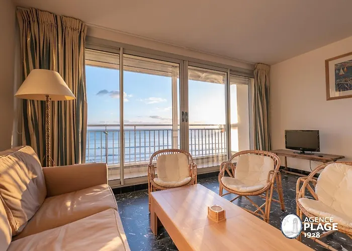 Spacieux Face Avec Balcon, Proche Du Centre Et Commerces - Fr-1-197-170 莱萨布勒-多洛讷